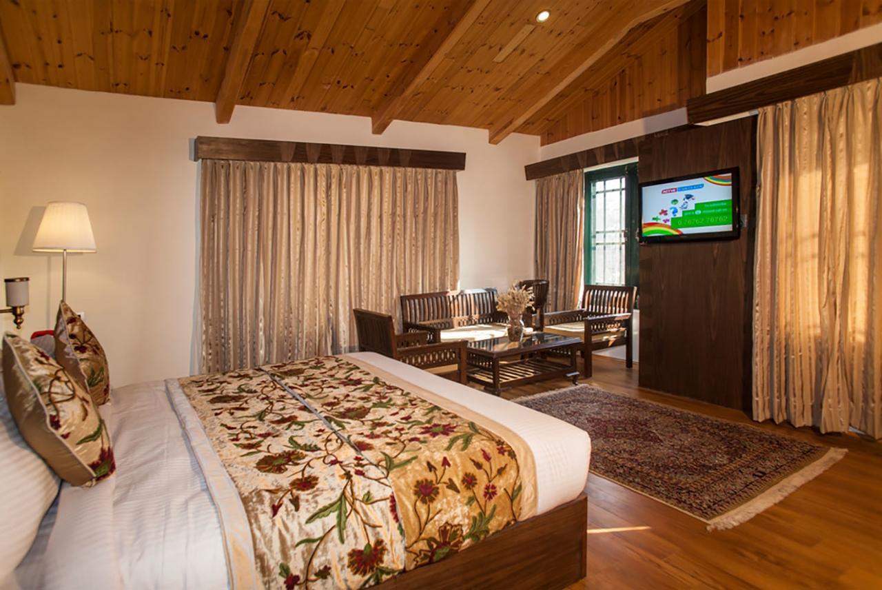 Lemon Tree Hotel Srinagar Exteriör bild